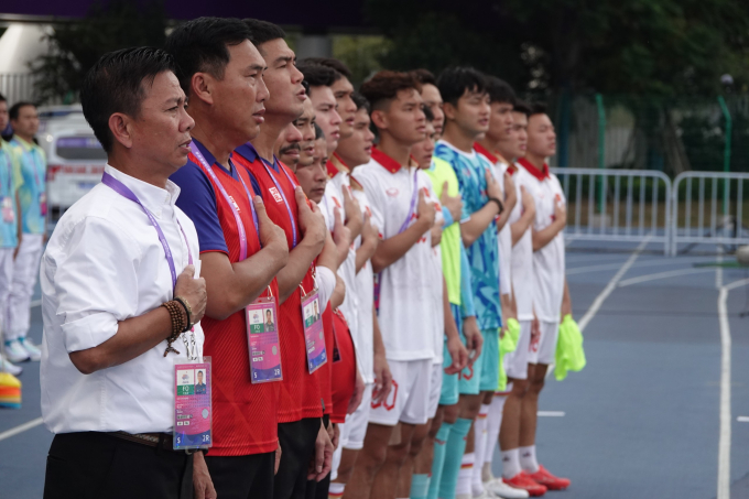 HLV Hoàng Anh Tuấn sẽ cần khắc phục gấp các sơ sót của U23 Việt Nam (Ảnh: Nam Trung).