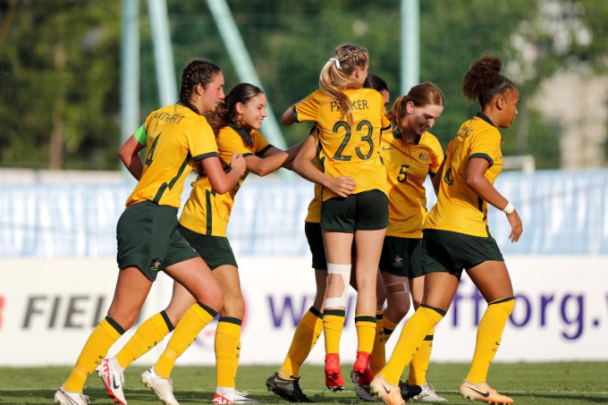 U17 nữ Australia thắng 5-2 chung cuộc.