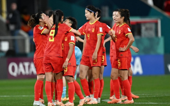 Tuyển nữ Trung Quốc đã trút tới 15 bàn thắng vào lưới Mông Cổ.