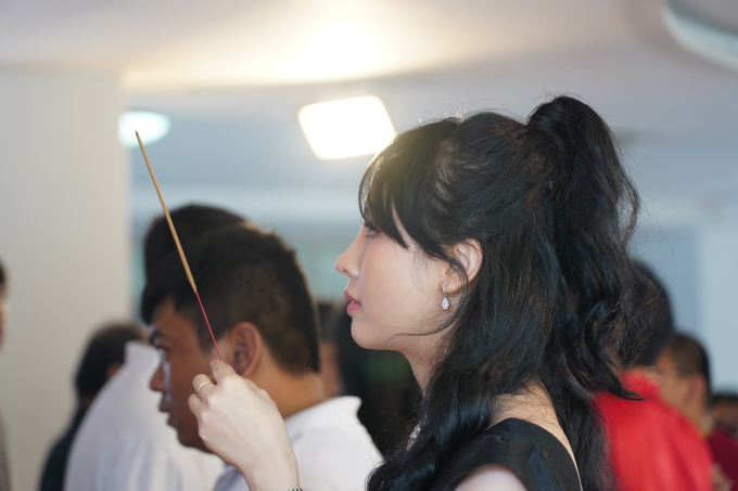 Lucy Như Thảo tại lễ giỗ Tổ nghề.