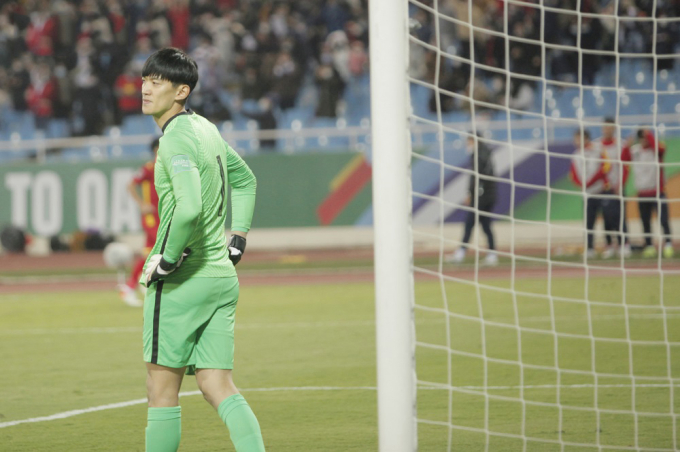 Thủ môn Yan Junling phải nhận 5 bàn thua trong 2 trận gặp tuyển Việt Nam. (Ảnh: Linh Đan)