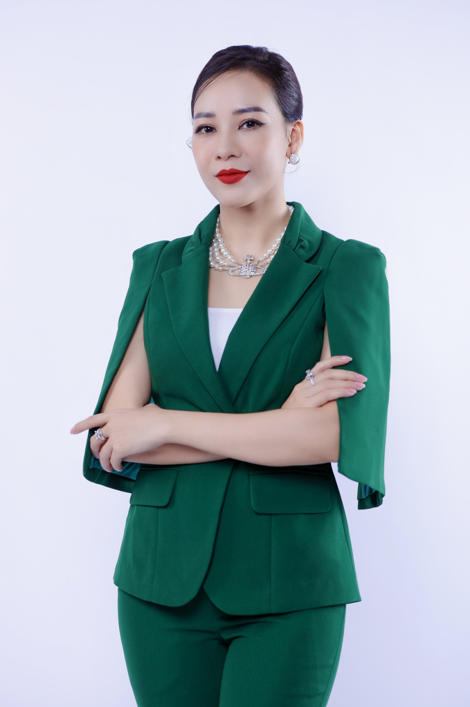 MC Dương Quỳnh Hoa nhận nhiệm vụ mới tại Truyền hình cáp Hà Nội