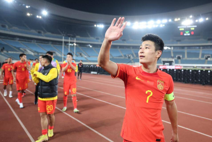 Wu Lei là chân sút xuất sắc thứ hai trong lịch sử tuyển Trung Quốc với 31 bàn thắng. Tuy nhiên anh vẫn phải chịu nhiều chỉ trích sau trận đấu với Việt Nam dù vừa ghi bàn.