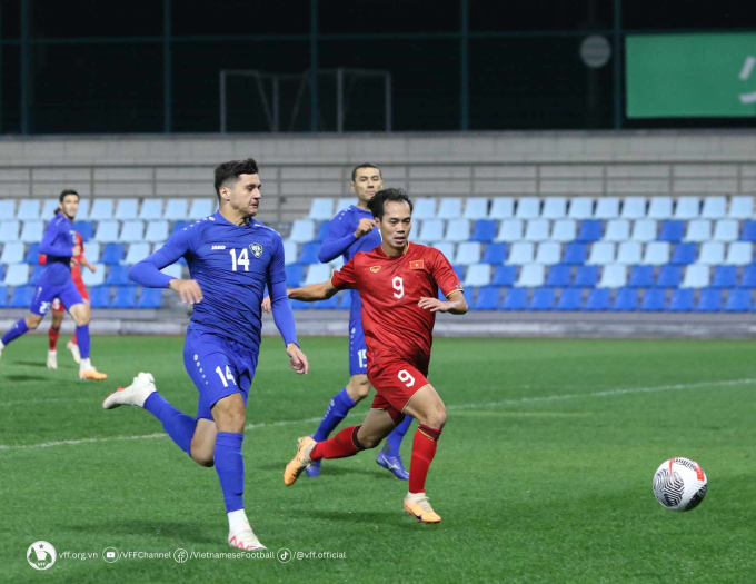 Đội tuyển Việt Nam bế tắc trước Uzbekistan.