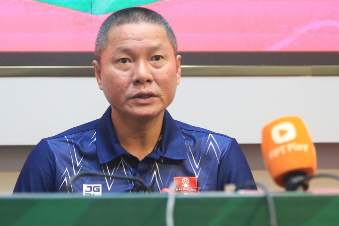 HLV Chu Đình Nghiêm tạm hài lòng với 1 điểm có được ở ngày ra quân V.League 2023/24. (Ảnh: ĐC)