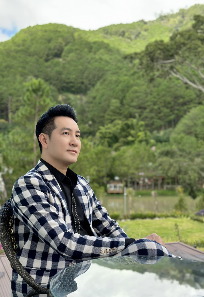 Dù đẹp trai, giàu có nhưng ở tuổi 46, Nguyễn Phi Hùng vẫn chưa cưới vợ, sinh con