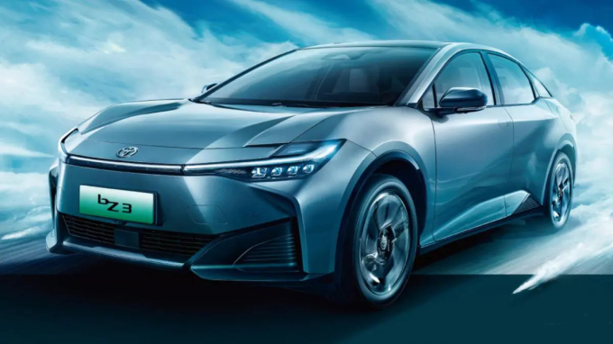 Trước sự lên ngôi của xe điện, nhiều hãng xe đã phát triển các mẫu xe dành riêng cho thị trường này. Toyota bZ3 là mẫu xe điện chỉ bán tại Trung Quốc.