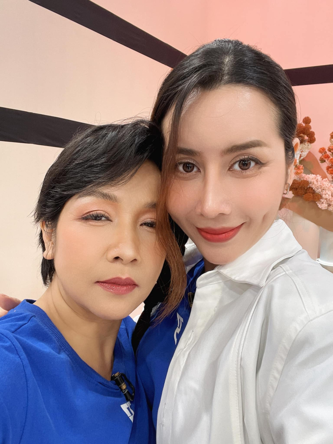 Diva Mỹ Linh và Lưu Hương Giang.