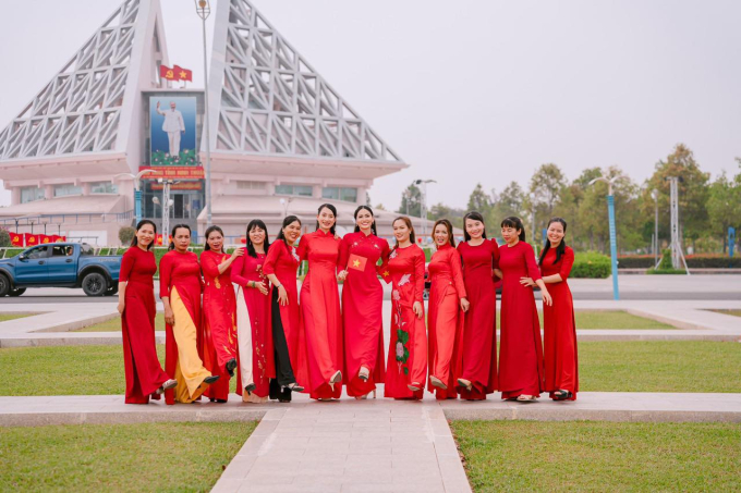 Bích Hạnh và nhiều chị em phụ nữ ở thành phố Phan Rang đã có kỷ niệm khó quên nhân ngày 8/3.