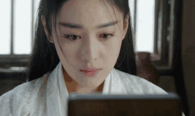 Nàng Đát Kỷ gần 20 năm không già đi chút nào, lười đóng phim vì cưới được ông xã quá hoàn hảo
