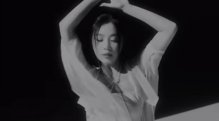 Cựu thành viên (G)I-DLE quảng bá solo, dân mạng Hàn: 'Không muốn thấy một kẻ bạo lực học đường'