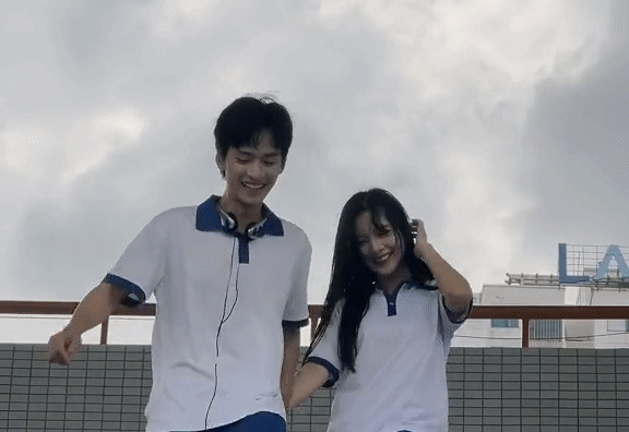 Cặp sao Việt được netizen đẩy thuyền vì “y hệt nam nữ chính ngôn tình”, nhà gái còn được khen “xinh như thiên thần”