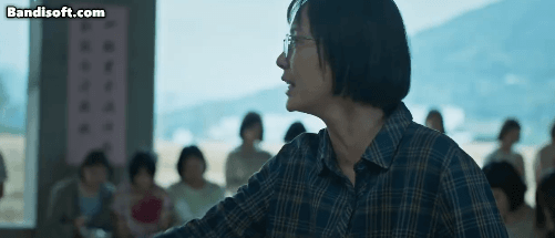 Mỹ nhân 'đắc tội nửa showbiz' gây sốc với tạo hình giống 99% bản gốc, bị mắng vì ekip hạ thấp phụ nữ 