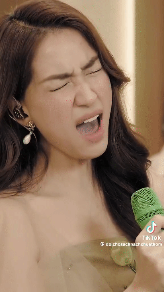 Dân mạng hoảng hồn khi xem clip Hòa Minzy hát thều thào, chênh phô, lệch tông?