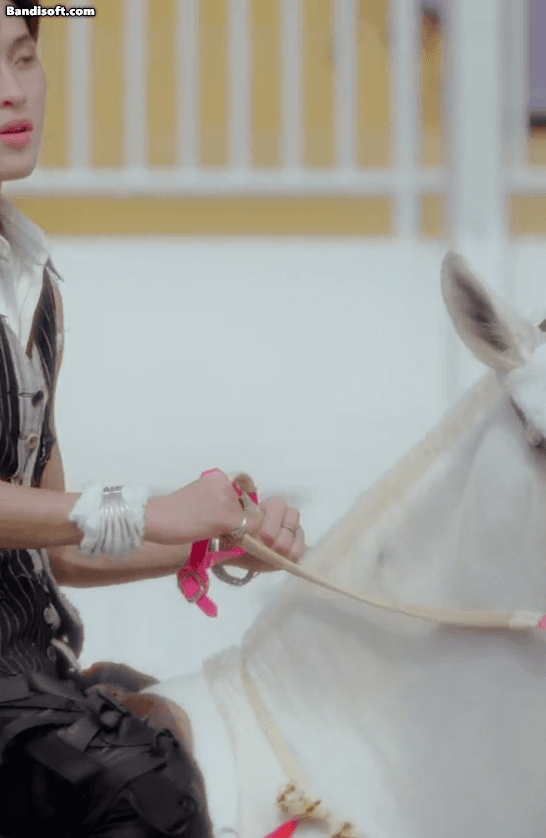 Ra mắt audio lên top 1 trending chán chê, Wren Evans giờ mới thực hiện MV cho Từng Quen!