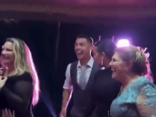 Ronaldo vui mừng quá trớn, bạn gái Georgina có hành động gây sốt thể hiện vị thế của 'nóc nhà'