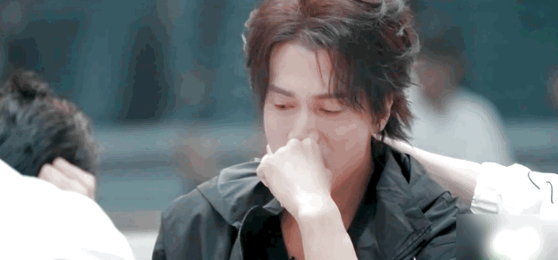 Nam thần bị showbiz xa lánh vẫn trẻ đẹp sau 20 năm, từng đánh sập MXH chỉ nhờ 1 bức ảnh