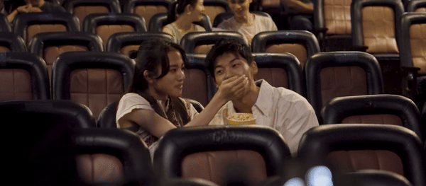 Phim ngôn tình mới chiếu đã đứng top 1 phòng vé Việt, nam chính là 'chồng quốc dân' được hàng triệu fan đòi cưới