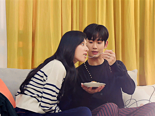 'Queen of tears' báo tin vui trước thềm tập cuối, khiến netizen phấn khích tột độ vì một quyết định
