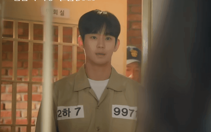 'Queen of tears' sắp hết vẫn còn chia cắt Kim Soo Hyun - Kim Ji Won, diễn biến chậm chạp khiến netizen quá mệt