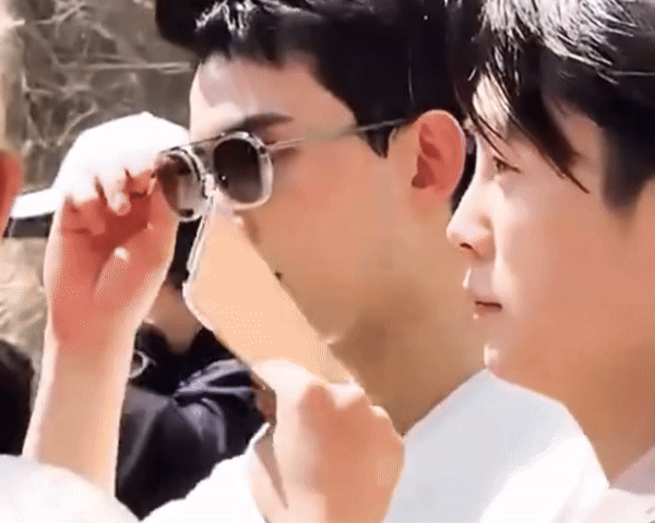Sao nhí đắt giá nhất showbiz dậy thì xuất sắc sau 20 năm, bị ông lớn 'khai trừ' vì quá nghe lời mẹ