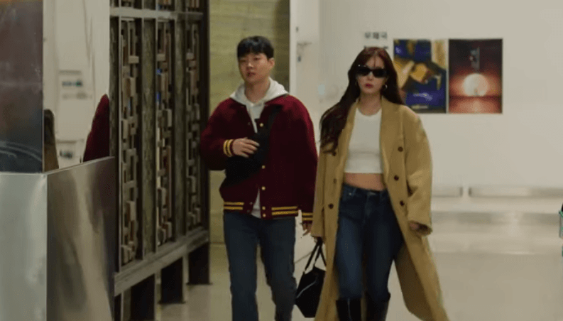 Phim chiếm top 1 rating cả nước nhờ nữ chính vừa đẹp vừa sang, “gánh còng lưng” kịch bản như rác phẩm 