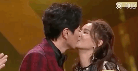 Sao nam 'số hưởng nhất showbiz' U50 vẫn trẻ đẹp bất ngờ, vừa tiêu tan sự nghiệp liền sở hữu 34.000 tỷ