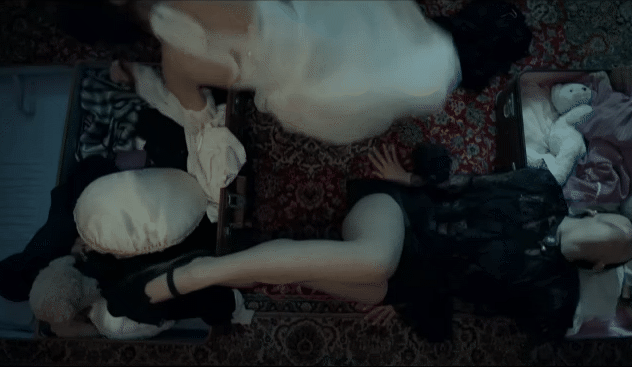 Nhóm nhạc nữ KISS OF LIFE nhận chỉ trích dữ dội vì cảnh quay tái hiện bộ phim 18+ kinh điển