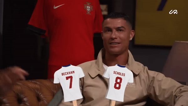 Ronaldo lần đầu thừa nhận có cầu thủ giỏi hơn mình, không phải Messi mà là cái tên bất ngờ