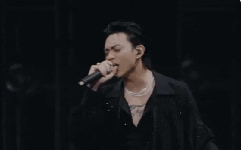 Fan SOOBIN “phú bà” cỡ này: Canh vé không kịp chi luôn gần 100 triệu mua hạng cao nhất!