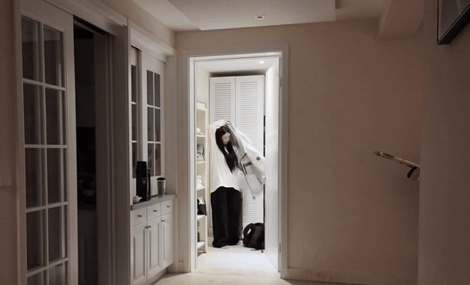 Nữ ca sĩ 5 năm ế show không ai mời đi diễn, hết thời bán hàng livestream cũng bị cho thôi việc 