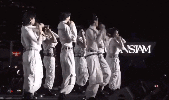 Không ai ngờ tân binh 'trẻ trâu' nhất Kbiz cũng có ngày này!