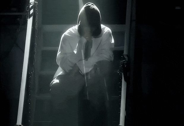 Dấu chấm hết của ngôi sao hạng A: Nhan sắc tài năng miễn chê, nay đối diện án tù vì trái luật Bộ Quốc phòng