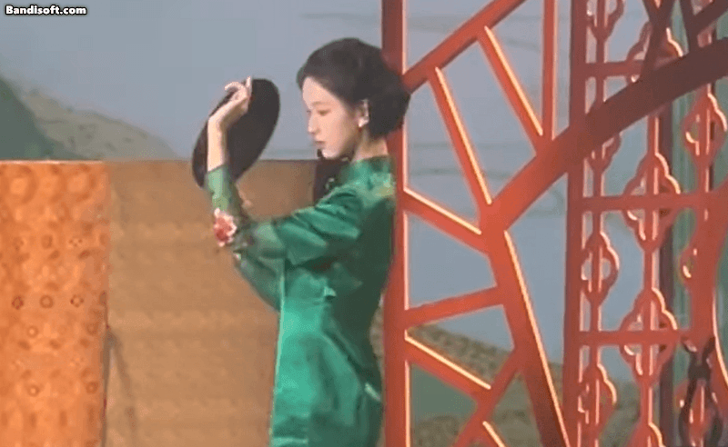 Mỹ nhân cứ mặc sườn xám là thời gian đảo ngược 100 năm: Mỗi khung hình là 1 bức họa, khí chất showbiz hiếm thấy