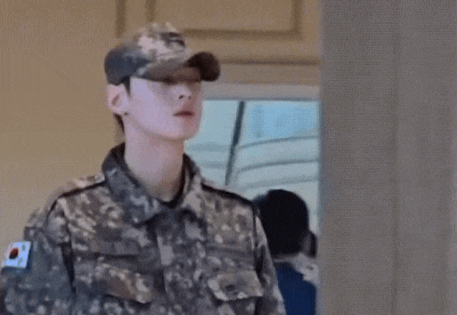 Cú sốc của “thiên tài gương mặt”: Vì quá đẹp mà trở thành ngoại lệ quốc gia, lệnh điều tra 350 tỷ làm cả nước há hốc