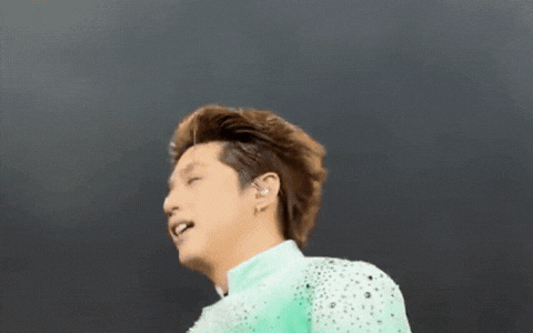 Ca sĩ Việt 3 lần được đề cử đẹp nhất thế giới: Đắt show hàng đầu showbiz