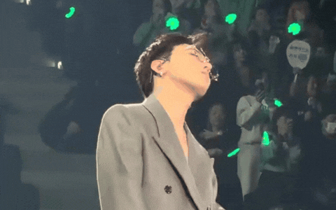  Giáo sư cơ khí đắt show nhất Tết này: Bay chuyên cơ đi diễn khắp thế giới, khiến cả triệu người tranh luận vì 1 câu nói