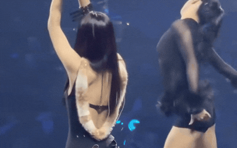 Mỹ nhân 11 lần lọt top 100 đẹp nhất thế giới: Bị chê bất tài suốt cả thập kỷ, diễn show nội y phủ sóng toàn cầu