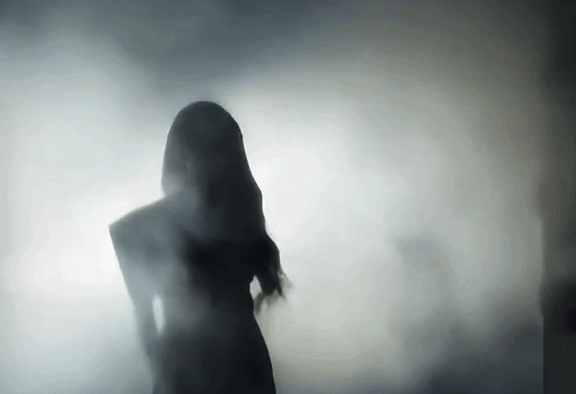 Sao nữ sở hữu cặp đùi đẹp bậc nhất showbiz: 12 năm bị đem ra làm “tế thần” nghiện ngập, tự huỷ dung thành thảm họa nhan sắc