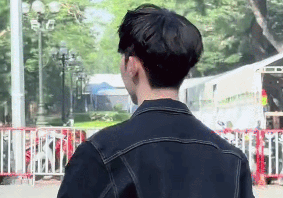 Fanmeeting của nam ca sĩ từng là sinh viên Học viện Cảnh sát: VNeID định danh mức 2 mới được check-in, vé 0 đồng hết sạch trong tích tắc