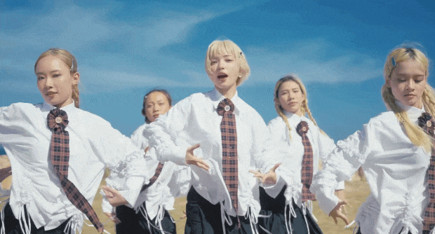 Châu Bùi chính thức cầm mic đi hát: Có Binz yểm trợ nhưng vẫn nhạt, bù lại visual 'gánh trọn' cả MV!