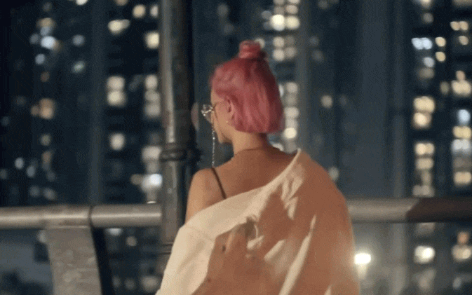 Mỹ nhân Việt sở hữu ca khúc nửa tỷ view đang càn quét toàn châu Á, ra 1 hit lặn 6 năm không thấy tăm hơi