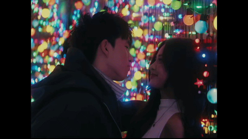 Thà là HIEUTHUHAI rủ Babyboo đóng MV cùng, chứ diễn tình cảm mà mặt đơ quá đơ