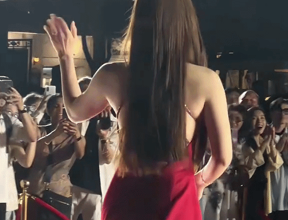 Tên thật khó tin của nữ thần mặt mộc đẹp nhất Việt Nam