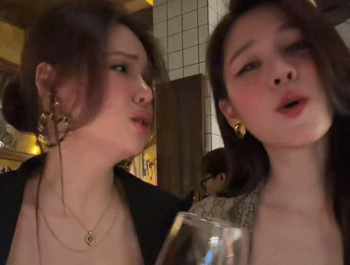 Cặp đôi “quý cô độc thân” nổi tiếng đã 11 năm: Nhan sắc hiện tại gây bất ngờ lớn, cuộc sống phú bà có thiếu gì đâu!