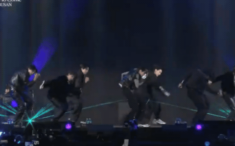 Fandom phiền nhất thế giới: Cả nhóm người soi camera an ninh, giám sát màn comeback của 7 chàng trai quyền lực nhất Hàn Quốc