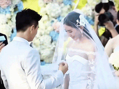 Góc khuất hôn nhân của 2 sao nữ nổi tiếng: Đã giải quyết xong thủ tục ly hôn, hơn 2.800 tỷ đồng được chia thế nào?