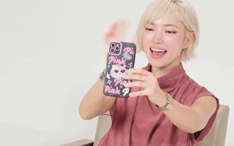 Châu Bùi nói 1 câu khi bị fan 'chất vấn' chuyện cưới Binz, thừa nhận “chưa ai book” đi hát 