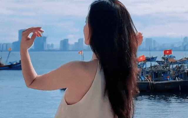 Giảng viên đại học TP.HCM là con dâu tập đoàn danh tiếng: Nhan sắc và tuổi thật chênh lệch đáng kể!