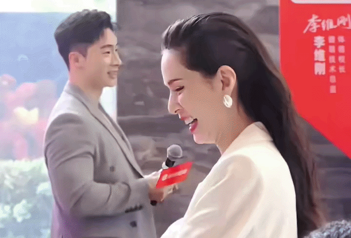 Nhan sắc khó tin của Tiểu Long Nữ đẹp nhất màn ảnh, càng nhìn càng không thấy giống con người